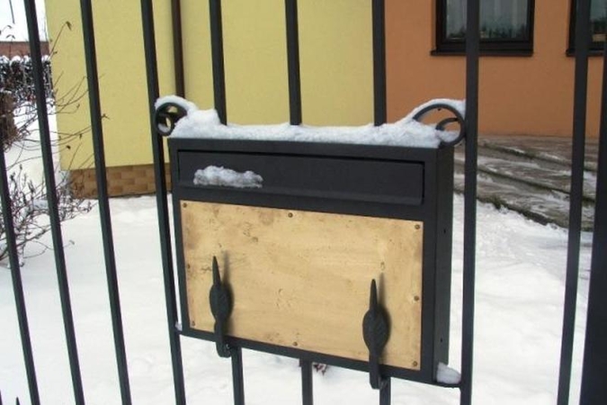 Netvarkingų pašto dėžučių savininkams teks pėdinti į paštą