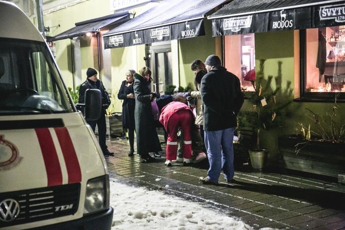 Naujametė naktis ir policijai, ir medikams buvo itin intensyvi