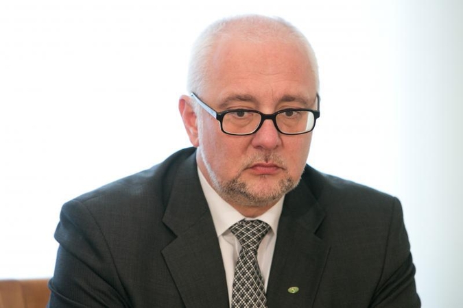 D. Pavalkis: egzaminas turi būti vienodas, klausimas – kada