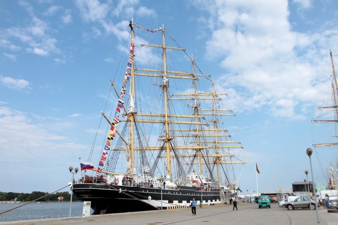 Burlaivis „Kruzenshtern“ pasiekė Klaipėdą 