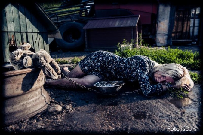 Savanoriai savo kailiu išbandė šunišką gyvenimą 