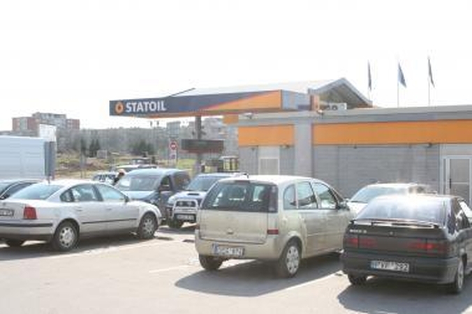 Uostamiesčio degalinėje degė mašina