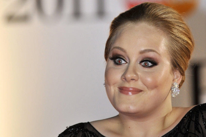 Daugiausiai JAV muzikos apdovanojimų laimėti pretenduoja britė Adele