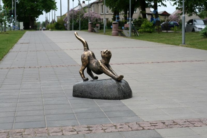 Gargždų jubiliejui – besirąžantis katinas