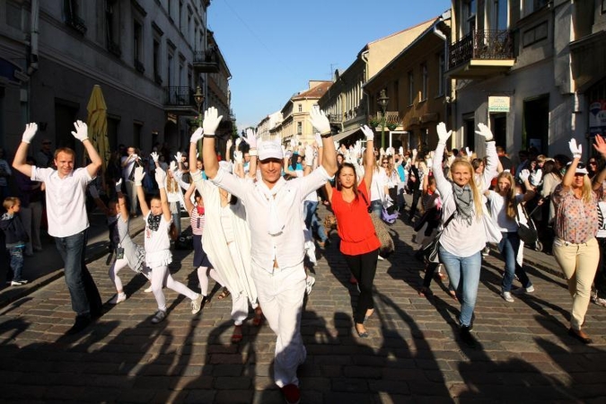 Kauno senamiestyje – masinė šokio fiesta