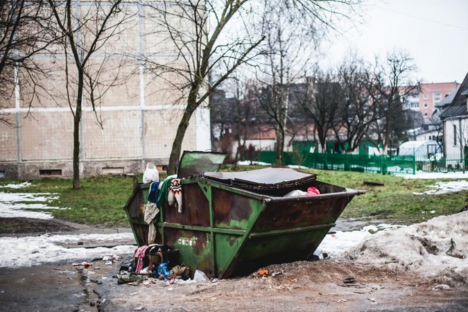 Metų pradžioje – automobilių ir šiukšlių konteinerių padegimų bumas