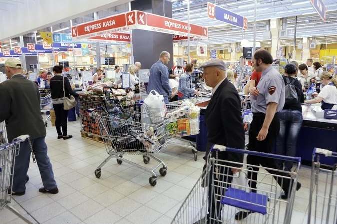 Klaipėdos „Akropolyje“ – nuolaidų medžioklė