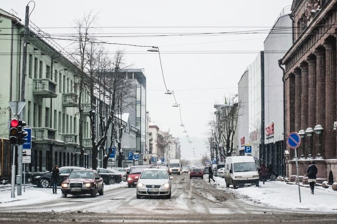 Valdininkas: nėra prasmės valyti gatvių, kai sninga!