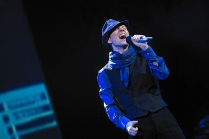 Sashai Song gautą paramą teks dalytis