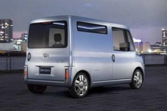 „Daihatsu Deca Deca” – pudeliukas ant ratų