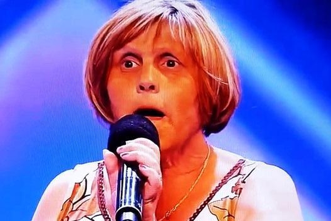 „X Factor“ pasinaudojo neaiškios psichinės būklės moterimi