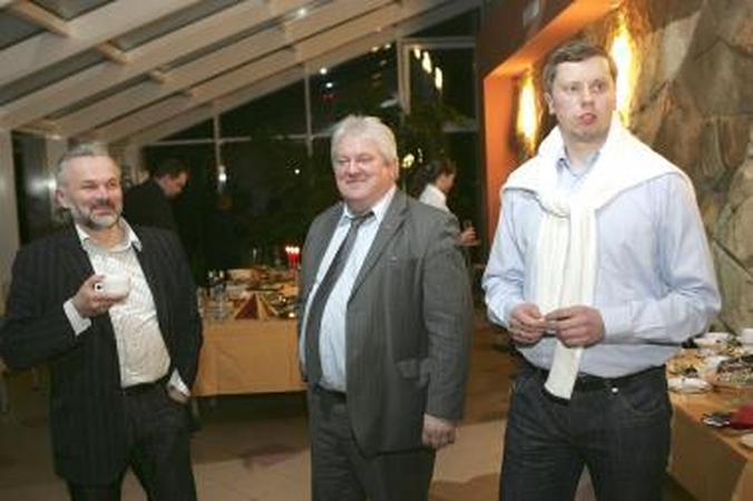 Mįslingi sėkmės koalicijos tostų užkulisiai
