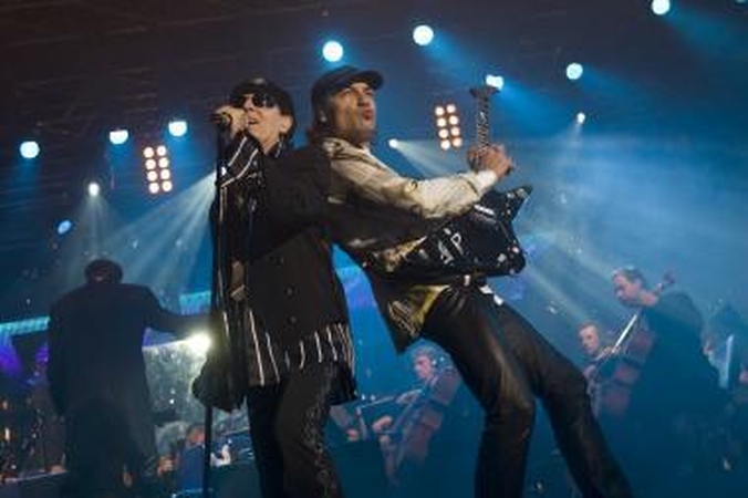 Simfoninis orkestras neliko "The Scorpions" šešėlyje