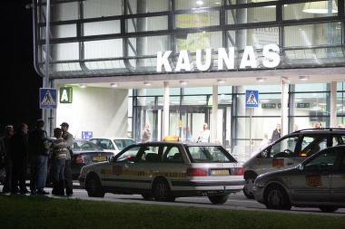 Košmaras ir ore, ir žemėje
