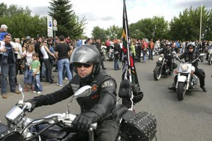Kaune griaudės "Bike Show Millennium"
