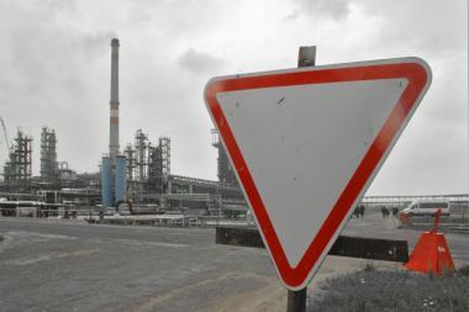 Redakcijos žvilgsnis: kodėl lenkai šantažuoja Lietuvą?