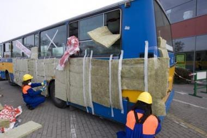 Keleivių vežėjai skęsta