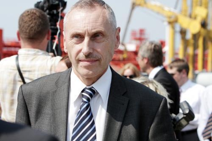 Kryžiuojamos ietys dėl dujų terminalo