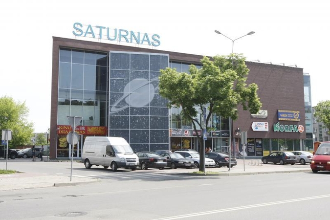 „Saturnas“                     pirkėjams per brangus