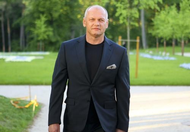 NT krizė magnatus verčia emigrantais