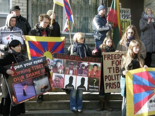 Ragino atkreipti dėmesį į Tibetą