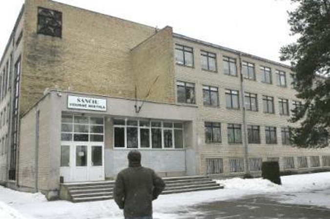 Atomazga: po nelemto incidento vienas moksleivis buvo priverstas palikti mokyklą.