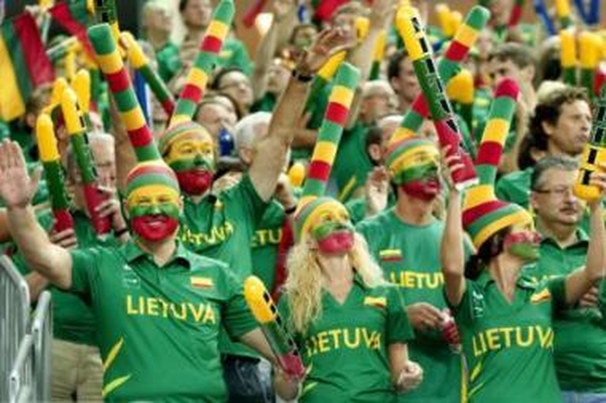 Vėlu: daugumai tautiečių, sumaniusių paskutinę minutę patekti į krepšinio čempionatą ir prisijungti prie sirgalių minios, teko nusivilti.