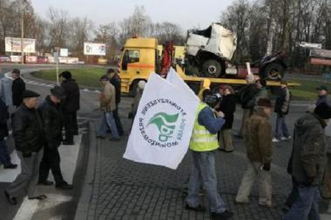 Augustavas vėl skelbia protestus