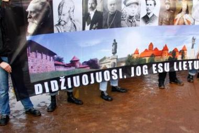 Patriotai: politikai mano, kad Lietuvos piliečių pasų negali turėti kitų valstybių piliečiai.