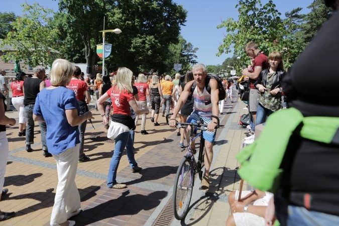Uostamiesčio  šaligatviai – karo zona (foto)