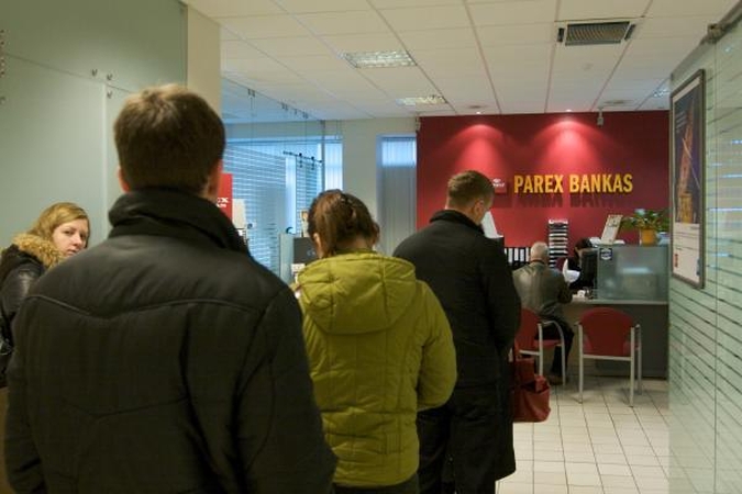 Latviams perėmus "Parexą", sunerimo ir lietuviai