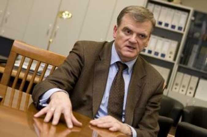 Nauji reikalavimai bankams brangins paskolas