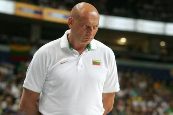 R.Butautas: dėl kartų kaitos verkti neverta