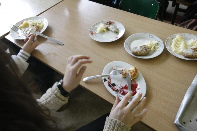Uostamiečio savivaldybė moksleiviams jau dalija pinigus