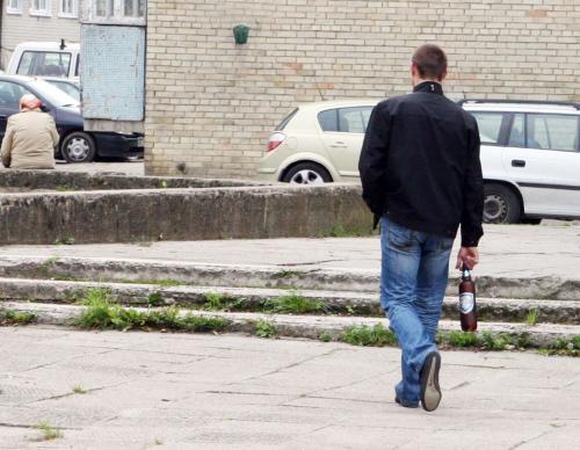 Alkoholiu prekiaus trumpiau