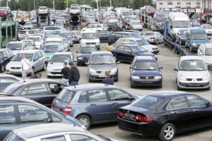 Kauno automobilių turgaus variklis – baltarusiai – lieka
