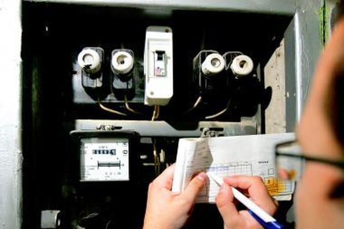 Du elektros skaitikliai – nebenaudingi?
