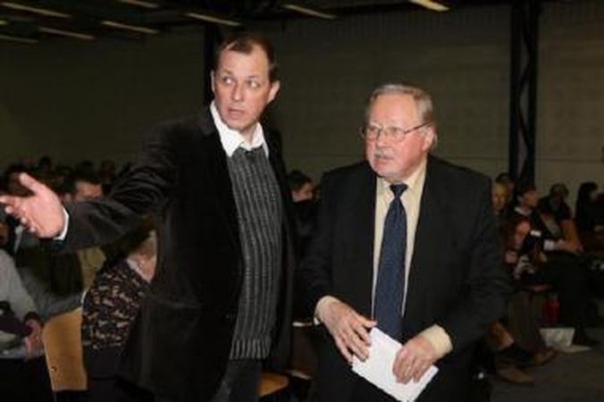 Nauda: režisierius V.V.Landsbergis prisipažino, kad jį įskaudino gandai apie pasipelnymą iš Viliaus Orvido vardo. Sodyboje taip pat lankęsis politikas V.Landsbergis stebėjosi, kad muziejus...