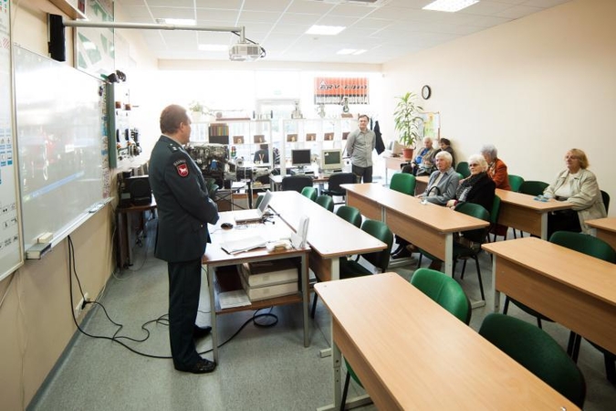 Gyvenimo be automobilio neįsivaizduoja, bet kurui pensijos neužtenka