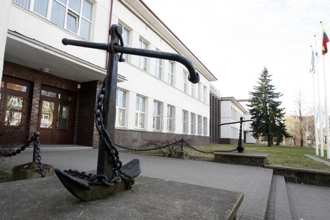 Laivavedžiai                  negaus diplomų?