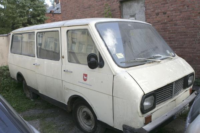 Pavojingos senų automobilių ligos