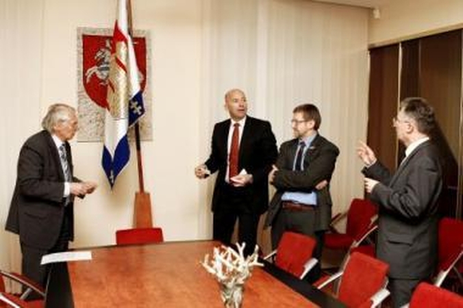 Universitetas prašo užtarimo