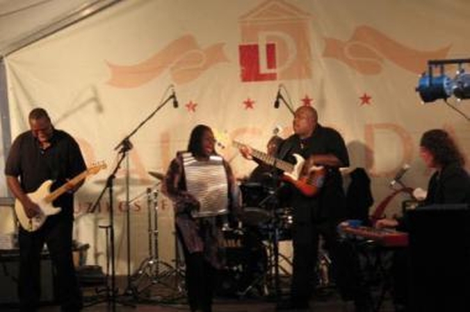 Karšta: pernai festivalyje "Daugirdas gyvai" koncertavusi P.Staten kaipmat įkaitino Kauno publiką.