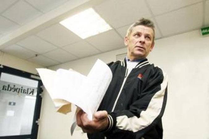 Faktas: tikras teismo sprendimas dėl ištuokos – per menkas įrodymas, kad A.Bakutis neturi kitos žmonos Rusijoje.