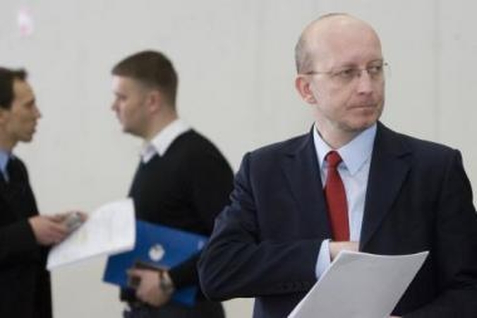 Pasirinkimas: Seimo pirmininkui A.Valinskui tenka sukti galvą ir suderinti su koalicijos partneriais, ką paskirti tarnybinės etikos sargų vadovu.