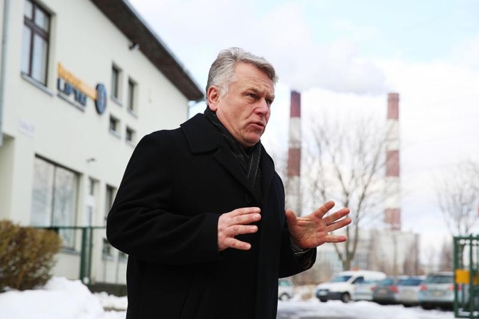 Ligoninę išvarys elektrinių dūmai?