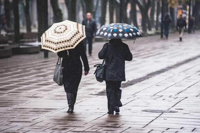 Kitą savaitę šiltesni orai atneš ir lietų