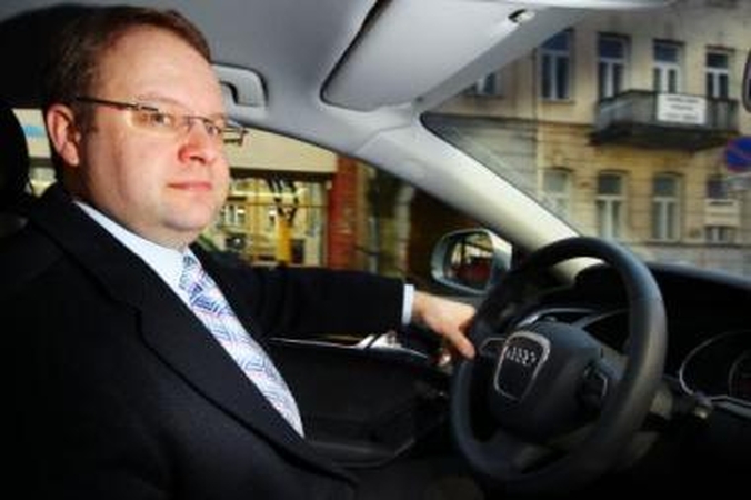 Tyla: R.Petrauskytė nei patvirtino, nei paneigė, kad su R.Reklaičiu ją sieja daugiau nei bičiuliški santykiai.