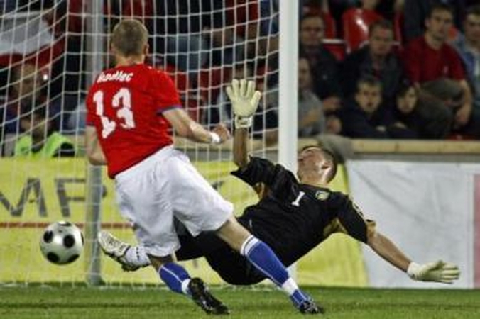 Futbolo rinktinei – vartininkų dilema