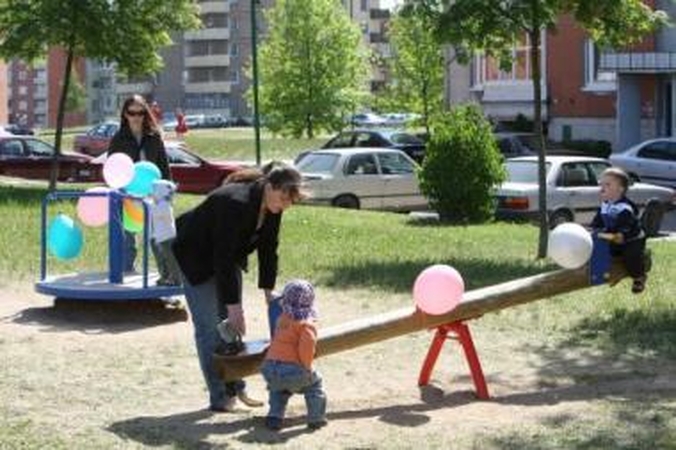 Senovė: kelios naujos vaikų žaidimų aikštelės daugiaubučių kiemuose pastarąjį kartą buvo įrengtos prieš kelerius metus.